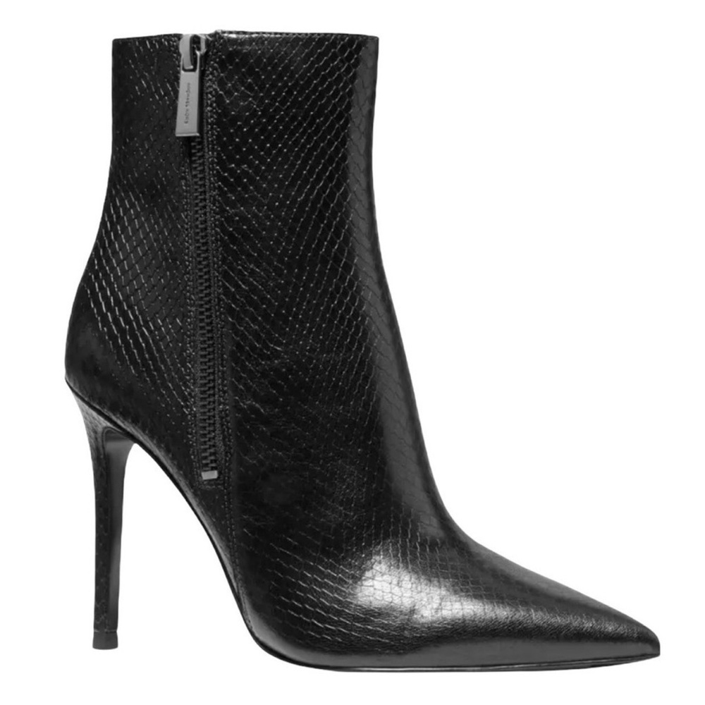 NWT Michael Kors Black Snakeskin Heeled Boots